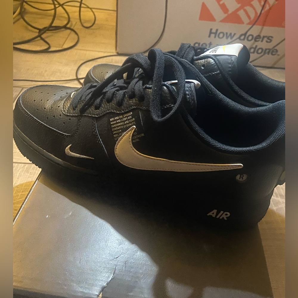 Nike Air Force 1 '07 LV8 Utility Black - Picture 2 of 6